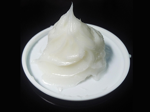 選擇塑膠零件潤滑脂要考慮哪些因素呢？
